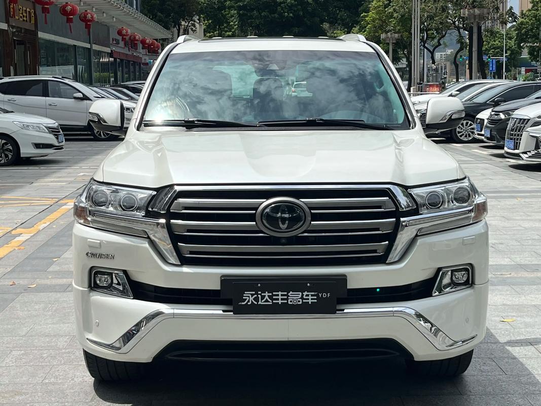 陆巡5700参数配置(陆巡5700顶配版详细参数)