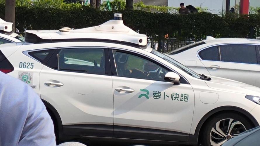 无人驾驶车多少钱一辆一台 无人驾驶汽车要多少钱一辆