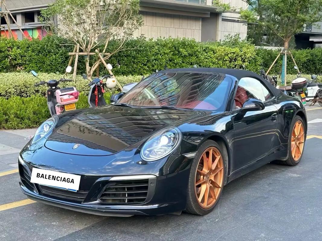敞篷保时捷911多少钱(保时捷911敞篷跑车2020)