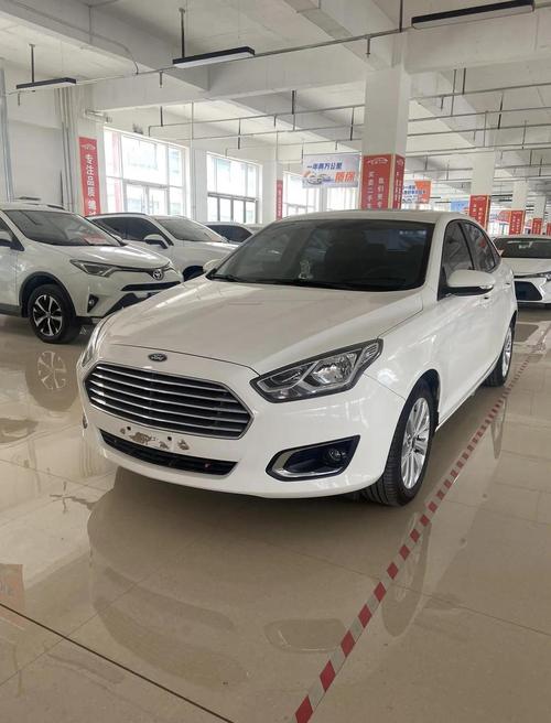 16年福特福睿斯多少钱／16年福睿斯自动时尚型还能卖多少钱