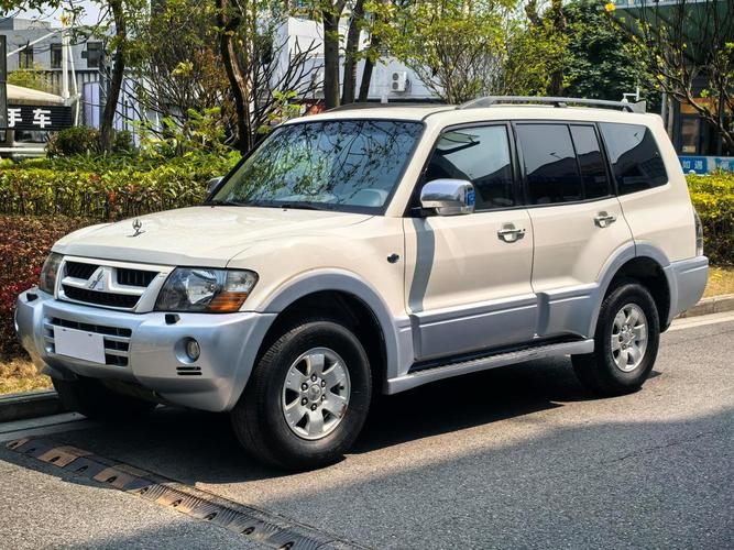 三菱v6价格及图片/三菱suv v6的价格