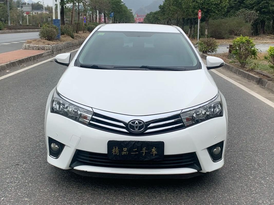 15年丰田卡罗拉二手车多少钱(15年的二手卡罗拉值多少钱)