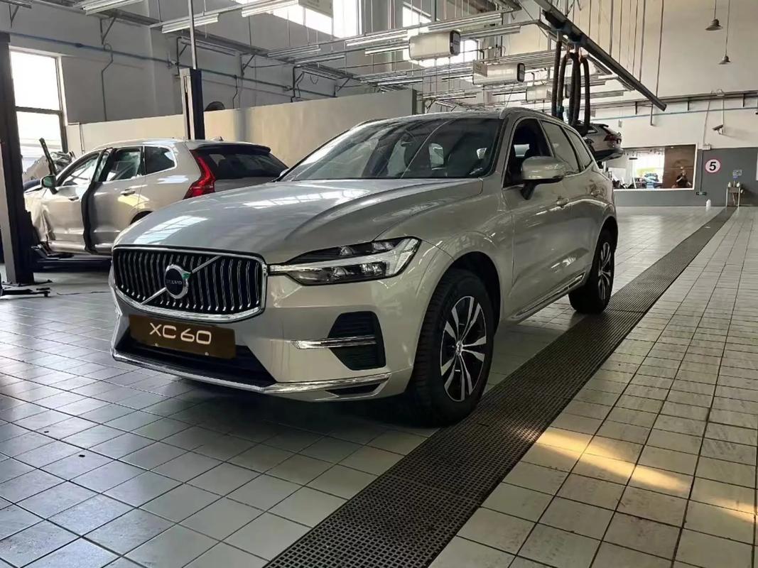 2024款沃尔沃xc60最新消息/沃尔沃v402014款20t