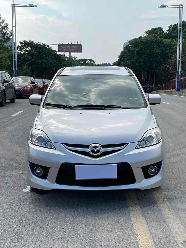 【马自达3老款两厢,马自达3老款两厢图片大全】